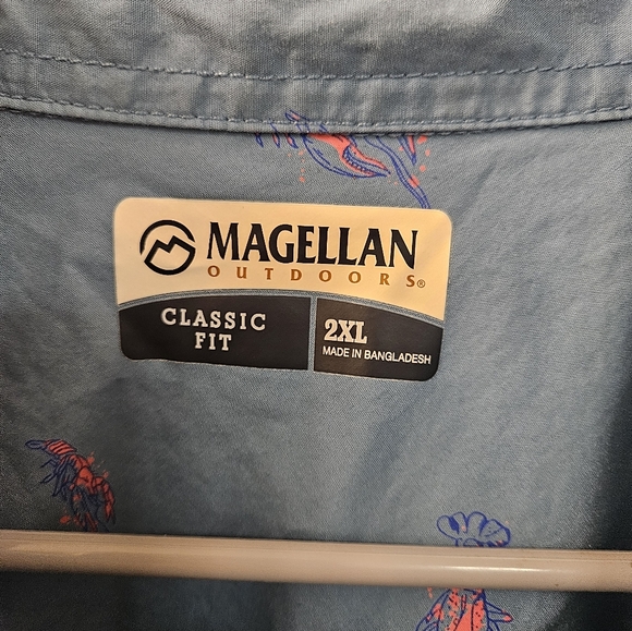 Magellan Outdoors Men's Classic Fit Fishing Shirt Lobster Pattern Size 2XL - Picture 2 of 4